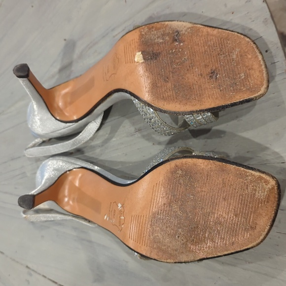 Stuart Weitzman Silver Leather Crystal Beaded Sling Back Heels - Picture 7 of 8